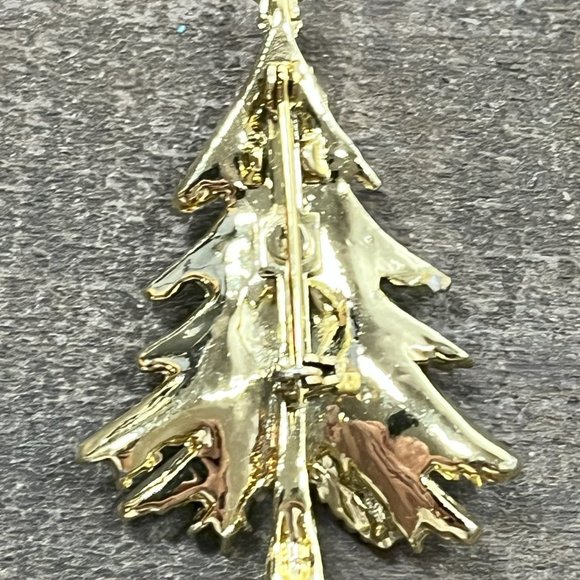 Vintage Beautiful Gold Tone and Rhinestone Jeweled Christmas Tree Brooch - Picture 10 of 10